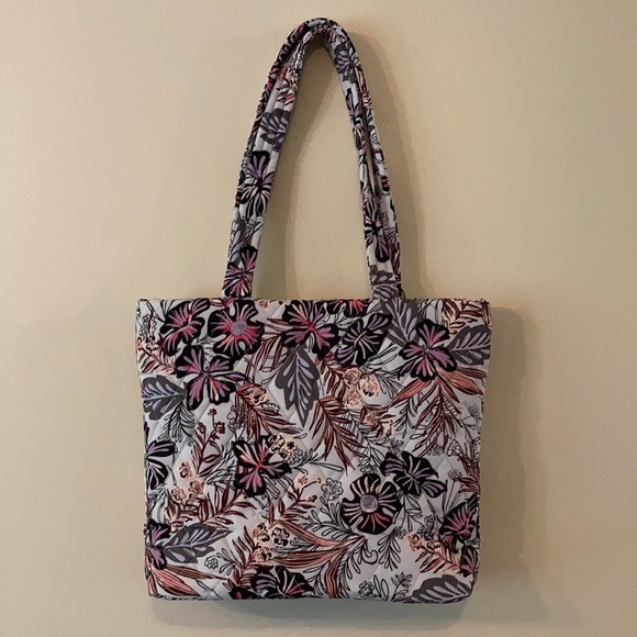 Vera Bradley Handbags - Vera Bradley Ultralight VIP Tote